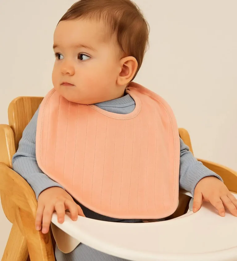 Mama ve salya önlüğü – bebekler için pamuklu ve emici önlük